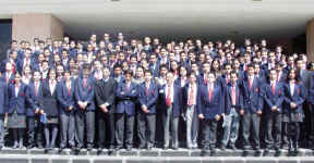 camara94.jpg (94832 bytes)