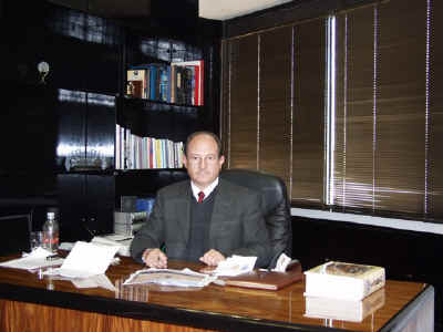 hermano.jpg (58452 bytes)