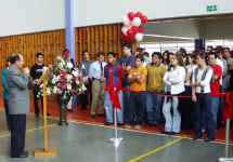 inauguralumn18.jpg (65923 bytes)