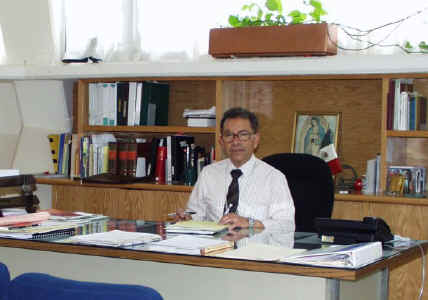 secdir02.jpg (67785 bytes)